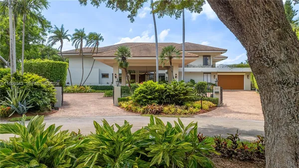 $29,900,000 | 241 Cape Florida Drive, Key Biscayne, FL 33149