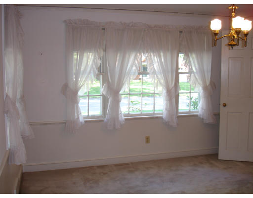 72 Anawan Road North Attleboro, MA 02760 - Photo 3 of 17 Gallery Image 3