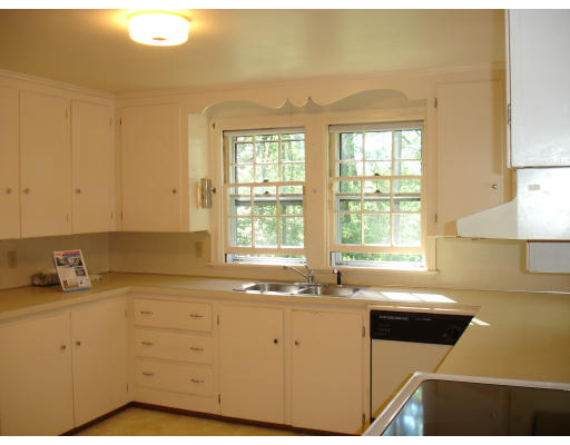 72 Anawan Road North Attleboro, MA 02760 - Photo 4 of 17 Gallery Image 4