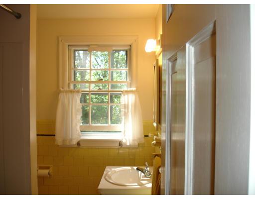 72 Anawan Road North Attleboro, MA 02760 - Photo 6 of 17 Gallery Image 6