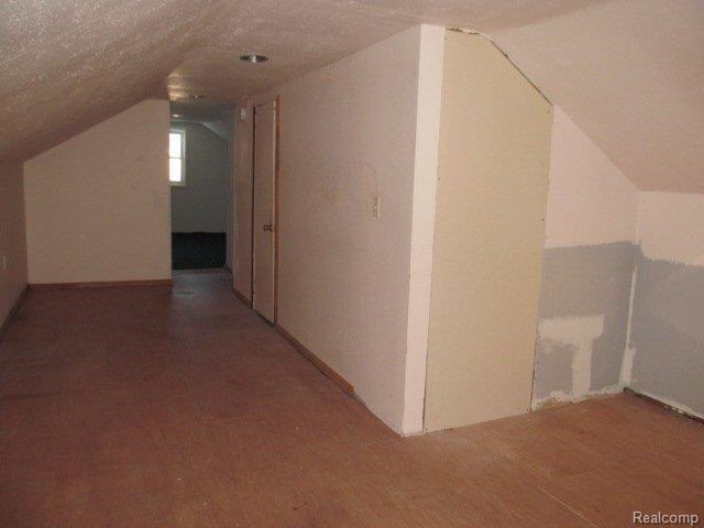 2803 Simpson Drive Rochester, MI 48309 - Photo 22 of 25 264-015197 - Other Room (1).JPG