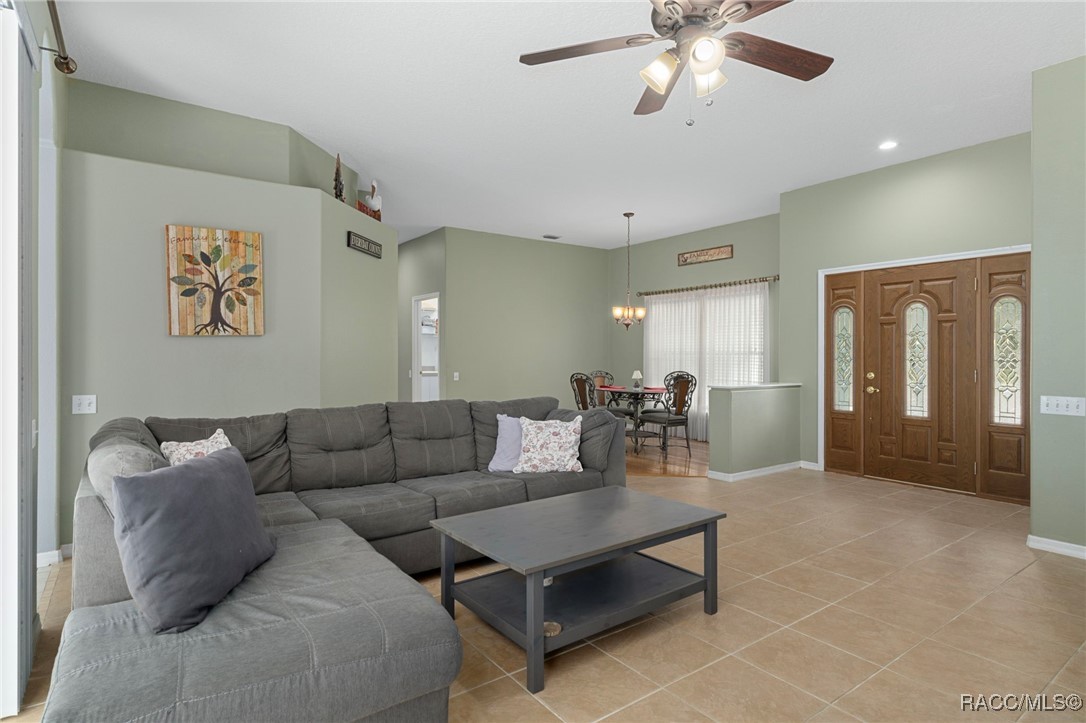 9 Foxgreen Court Homosassa, FL 34446 - Photo 10 of 45