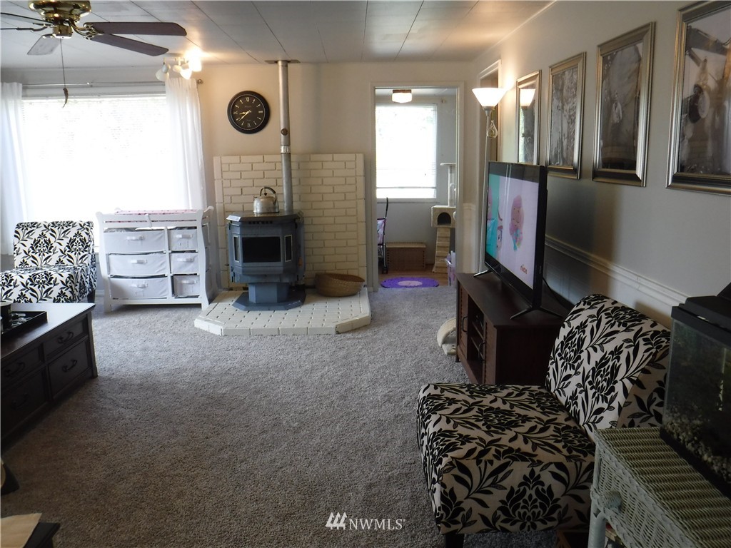 1702 Ocean Beach Road Copalis Crossing, WA 98536 - Photo 4 of 13 Gallery Image 4