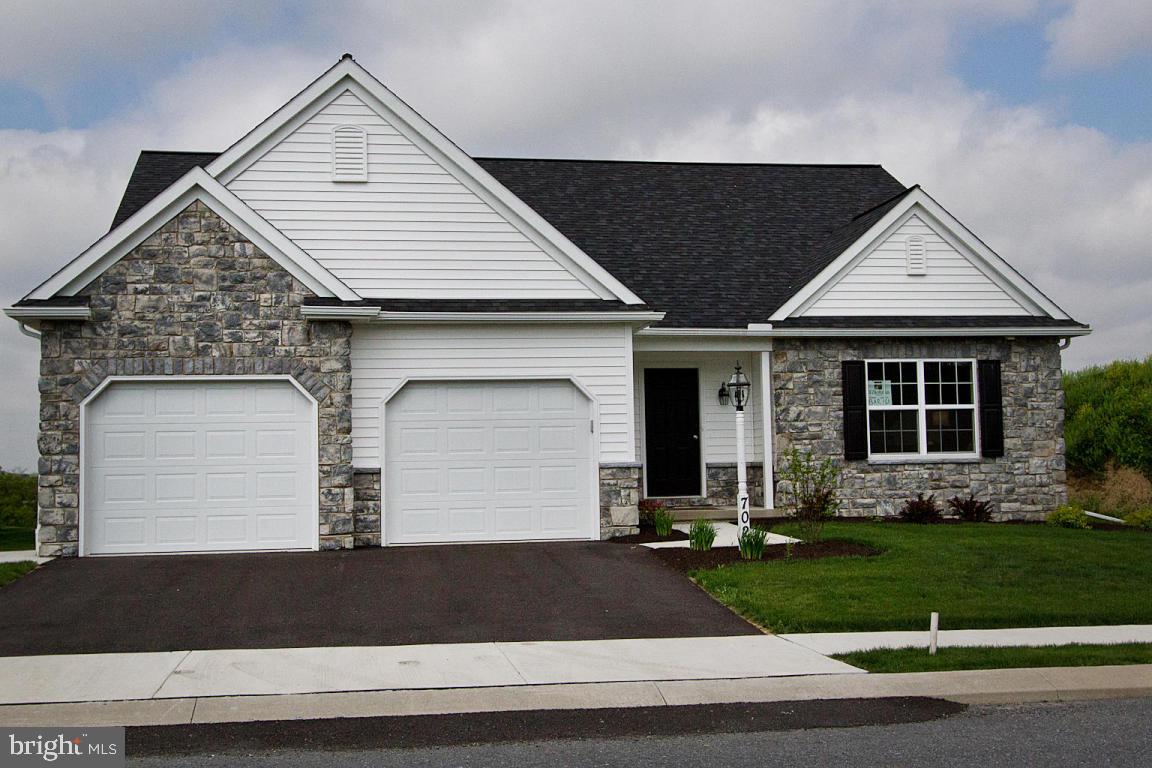 702 Hamaker Road Manheim, PA 17545 - Photo 2 of 44