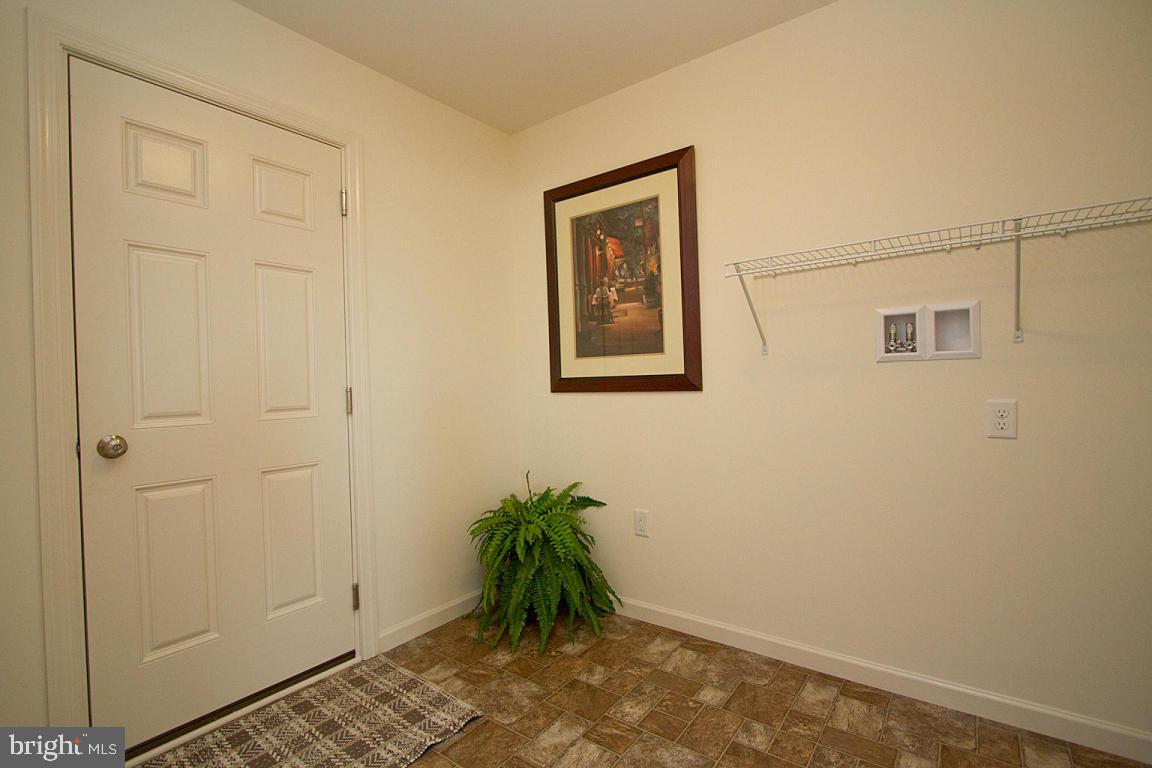 702 Hamaker Road Manheim, PA 17545 - Photo 26 of 44