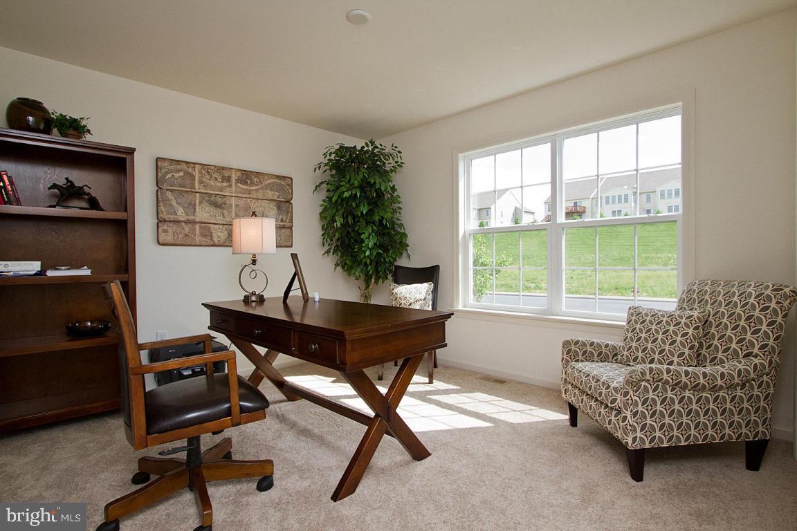 702 Hamaker Road Manheim, PA 17545 - Photo 35 of 44
