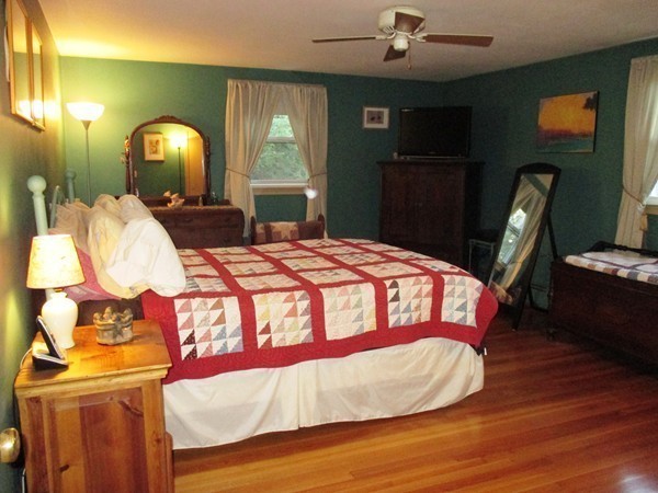 96 Gould Road Andover, MA 01810 - Photo 10 of 12