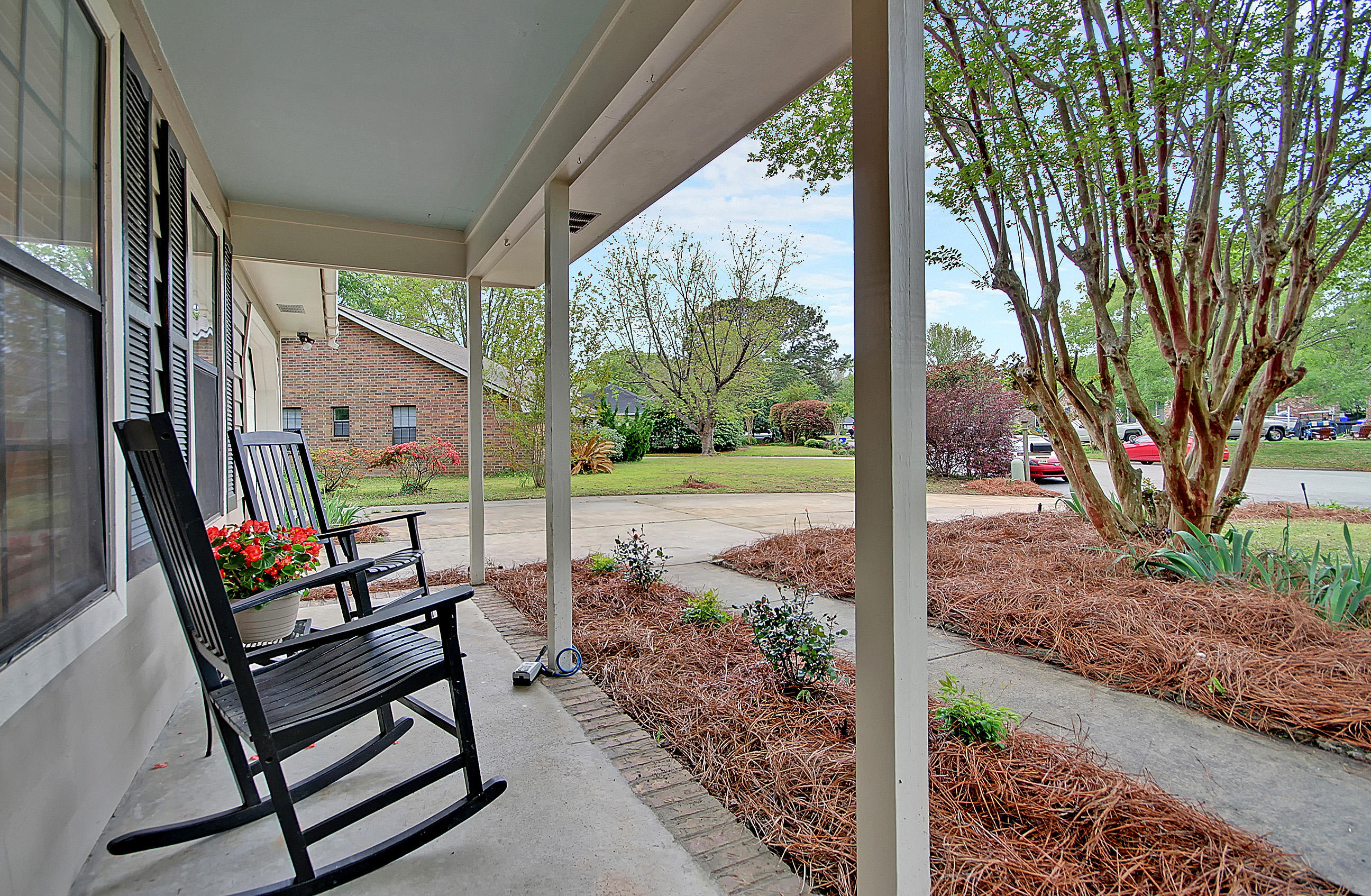 1124 Two Rivers Court Mount Pleasant, SC 29464 - Photo 2 of 35 IMG_9023_IMG_9032 copy