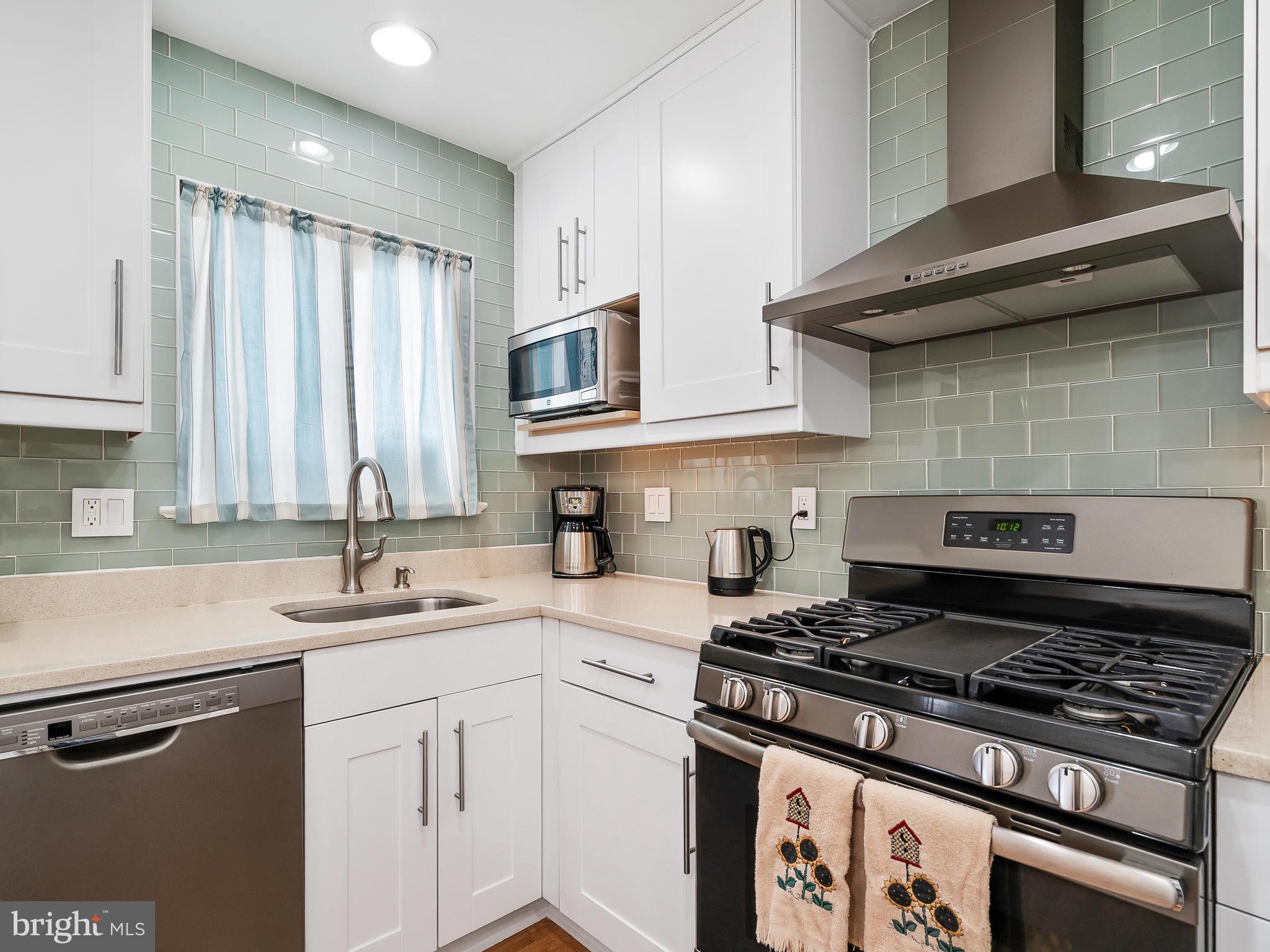 13215 Bluhill Road Silver Spring, MD 20906 - Photo 12 of 40 Kitchen