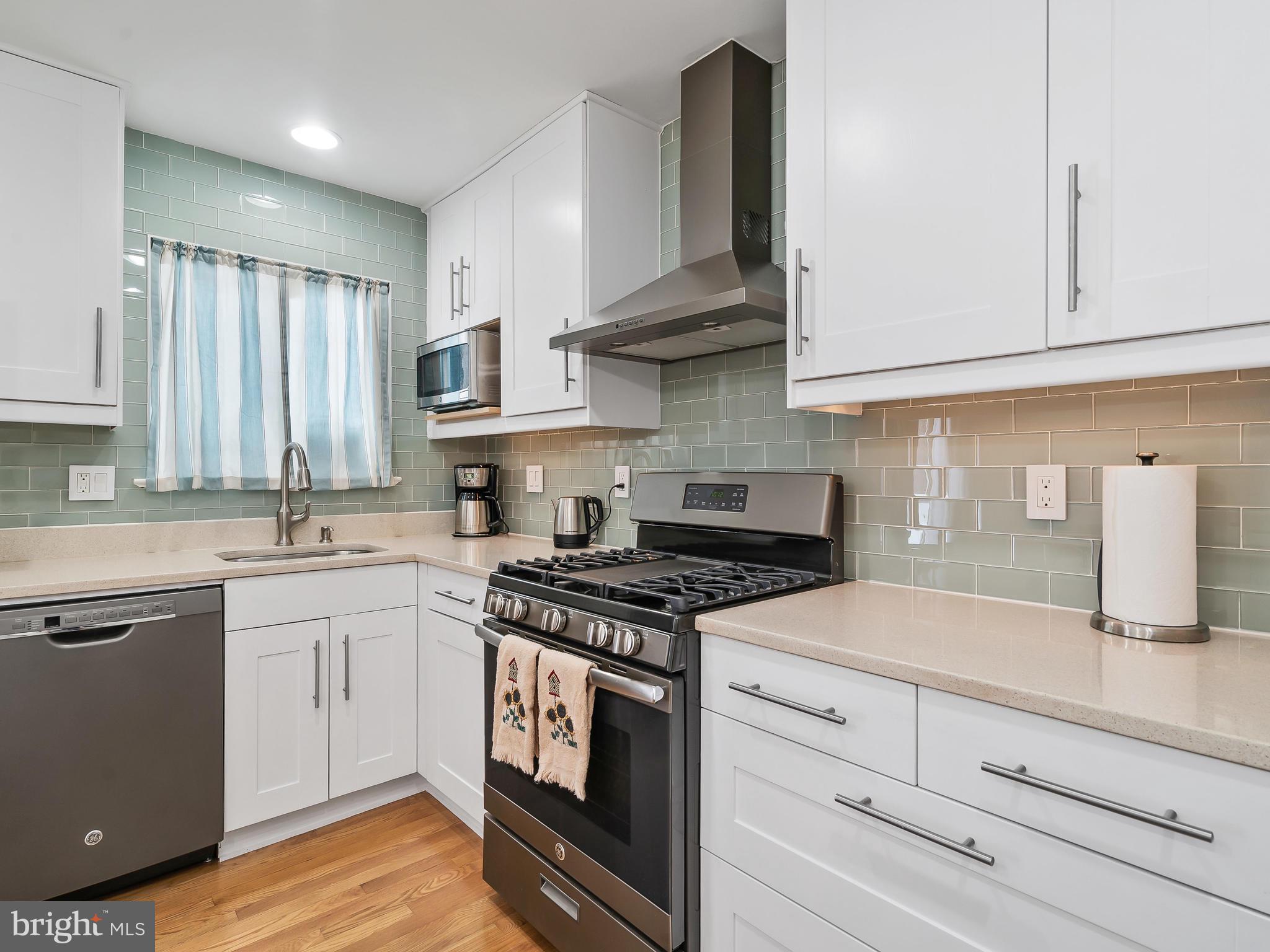 13215 Bluhill Road Silver Spring, MD 20906 - Photo 13 of 40 Kitchen