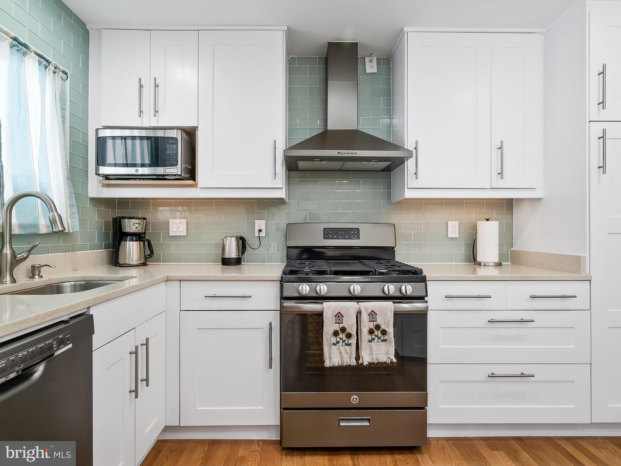 13215 Bluhill Road Silver Spring, MD 20906 - Photo 16 of 40 Kitchen