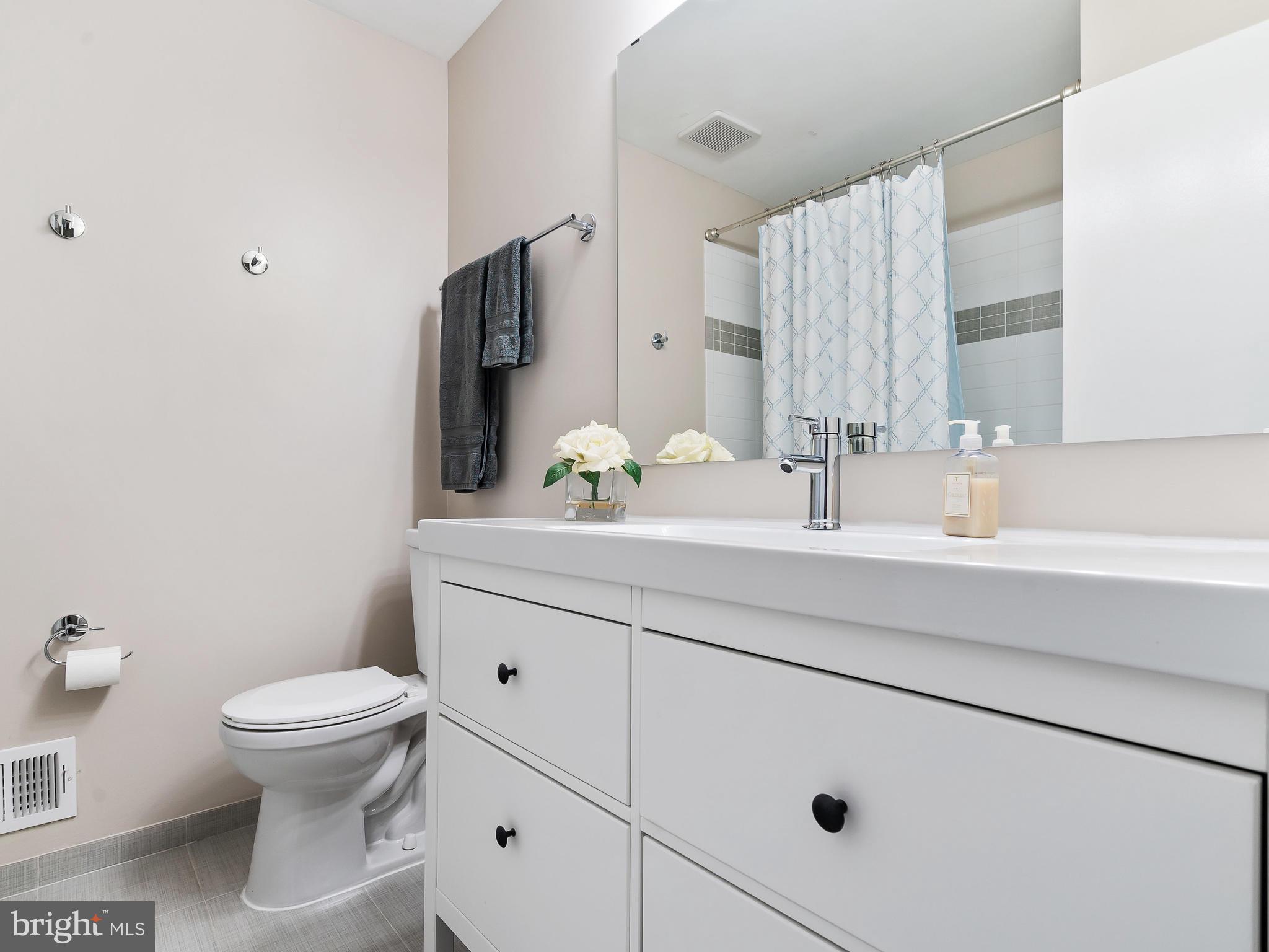 13215 Bluhill Road Silver Spring, MD 20906 - Photo 29 of 40 Additional Bathroom