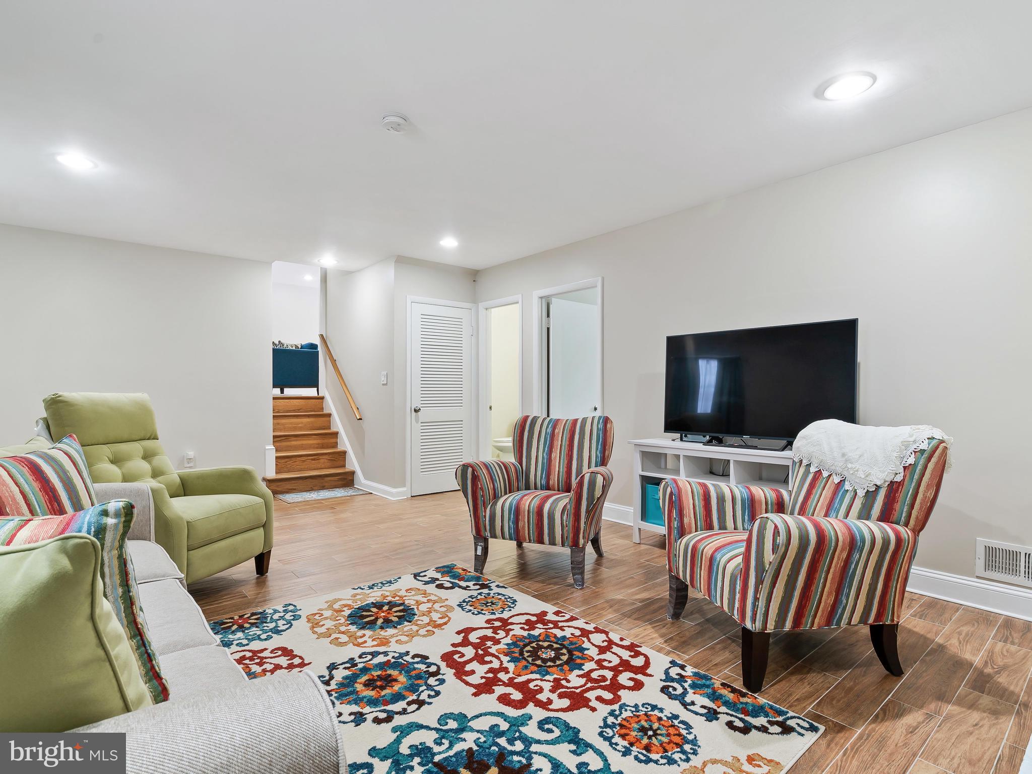 13215 Bluhill Road Silver Spring, MD 20906 - Photo 33 of 40 Family Room