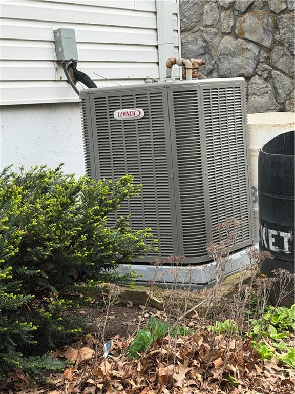 4919 Bluejacket Street Shawnee, KS 66203 - Photo 3 of 4