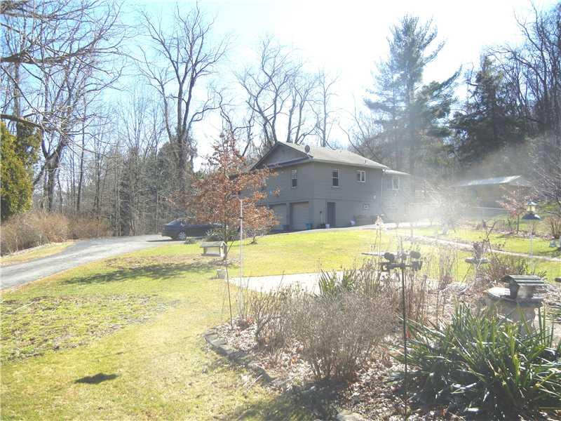 724 Fallen Timber Road Elizabeth, PA 15037 - Photo 22 of 25 Parking Lot/Garage.
