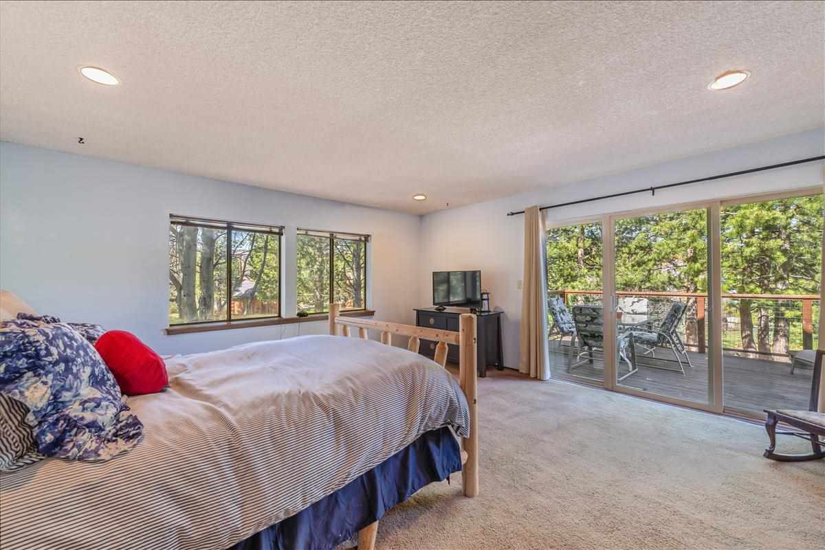 12706 Parsenn Road Truckee, CA 96161 - Photo 10 of 21 Master Bedroom