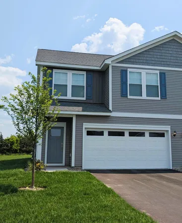 $394,900 | 39729 Fallbrook Avenue, North Branch, MN 55056