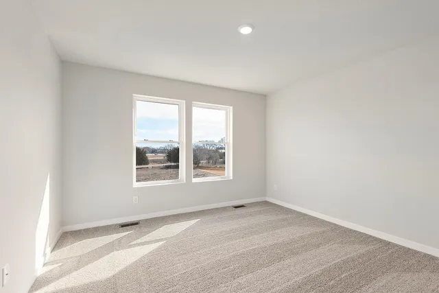 $394,900 | 39729 Fallbrook Avenue, North Branch, MN 55056