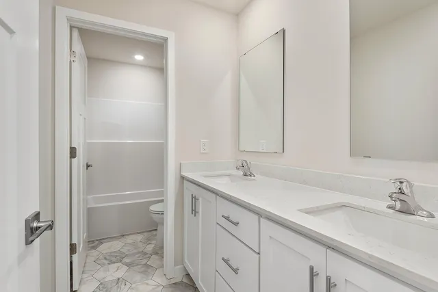 $394,900 | 39729 Fallbrook Avenue, North Branch, MN 55056