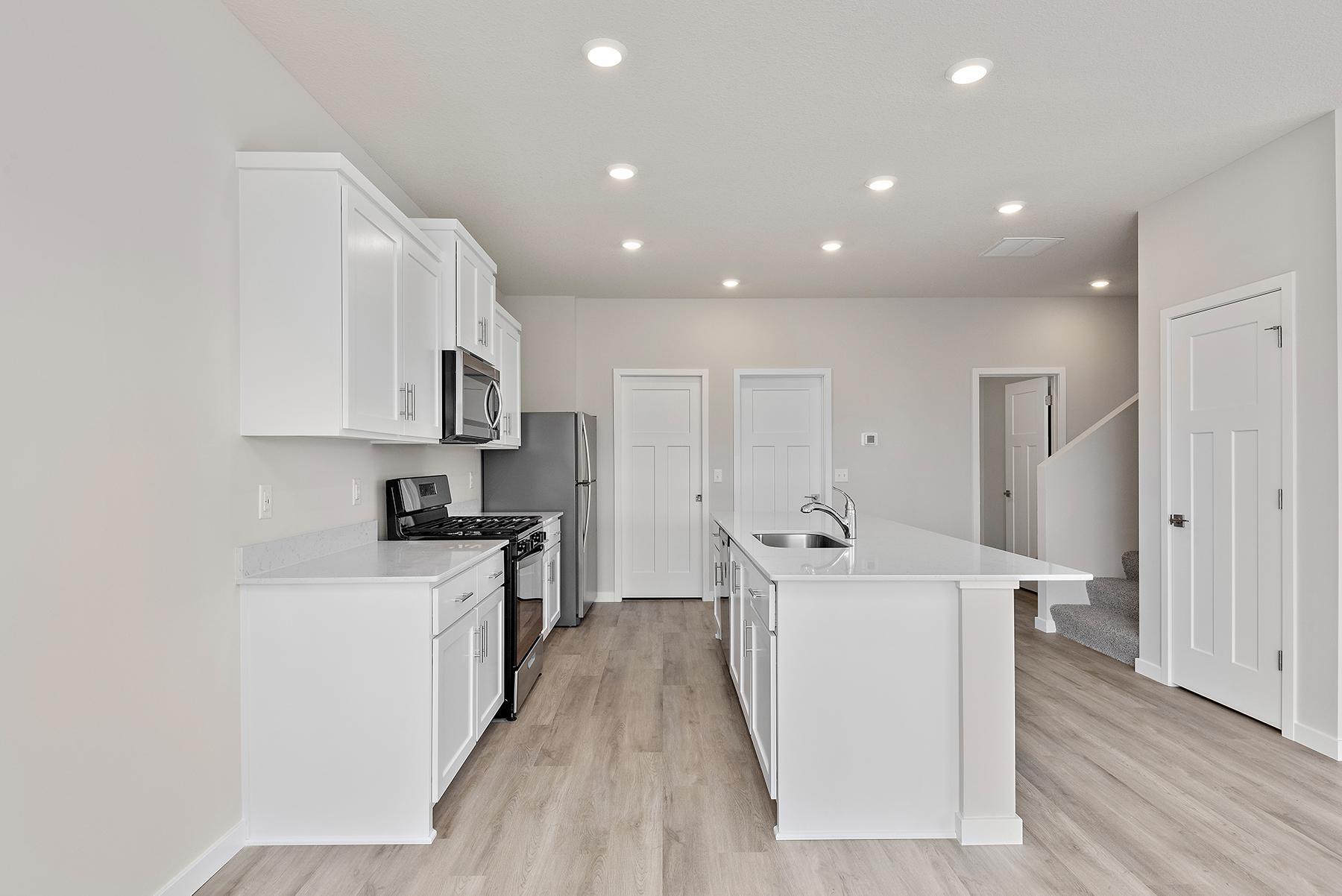 39729 Fallbrook Avenue North Branch, MN 55056 - Photo 6 of 24