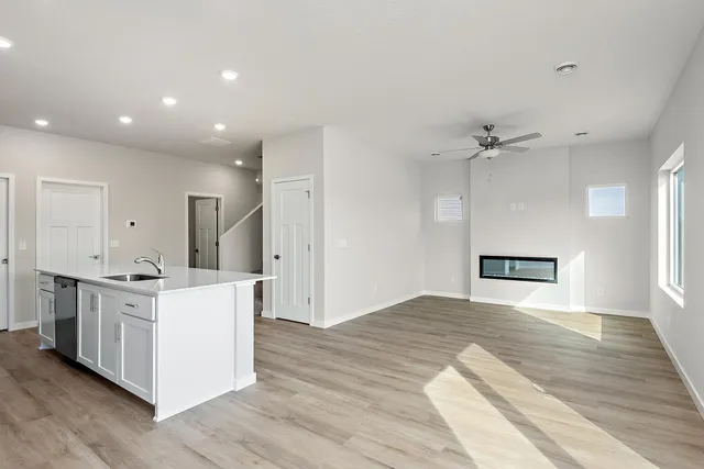 $394,900 | 39729 Fallbrook Avenue, North Branch, MN 55056