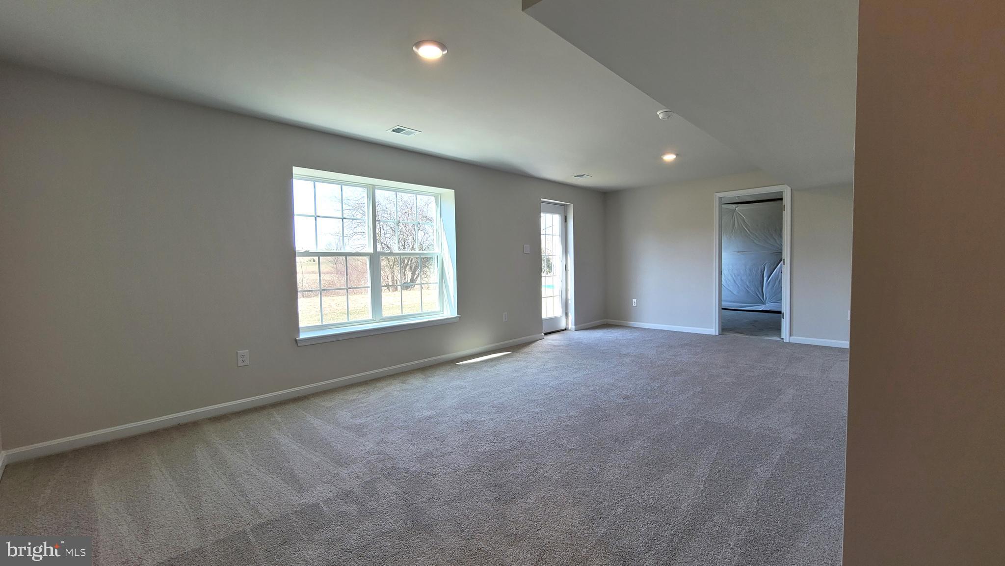 4304 Brent Dr Spring Grove Pa Spring Grove, PA 17362 - Photo 8 of 24