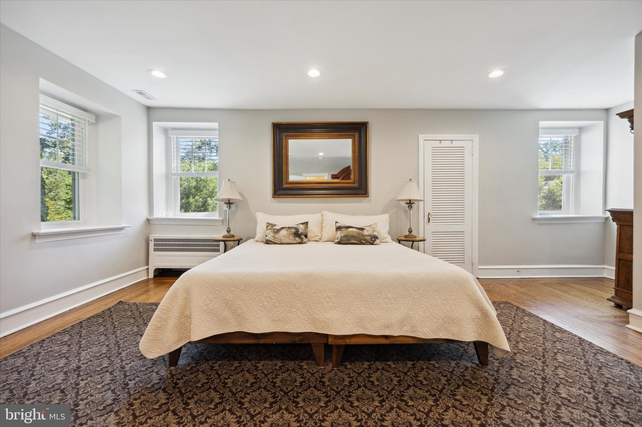 507 Murdoch Road Philadelphia, PA 19119 - Photo 28 of 51 Primary Bedroom