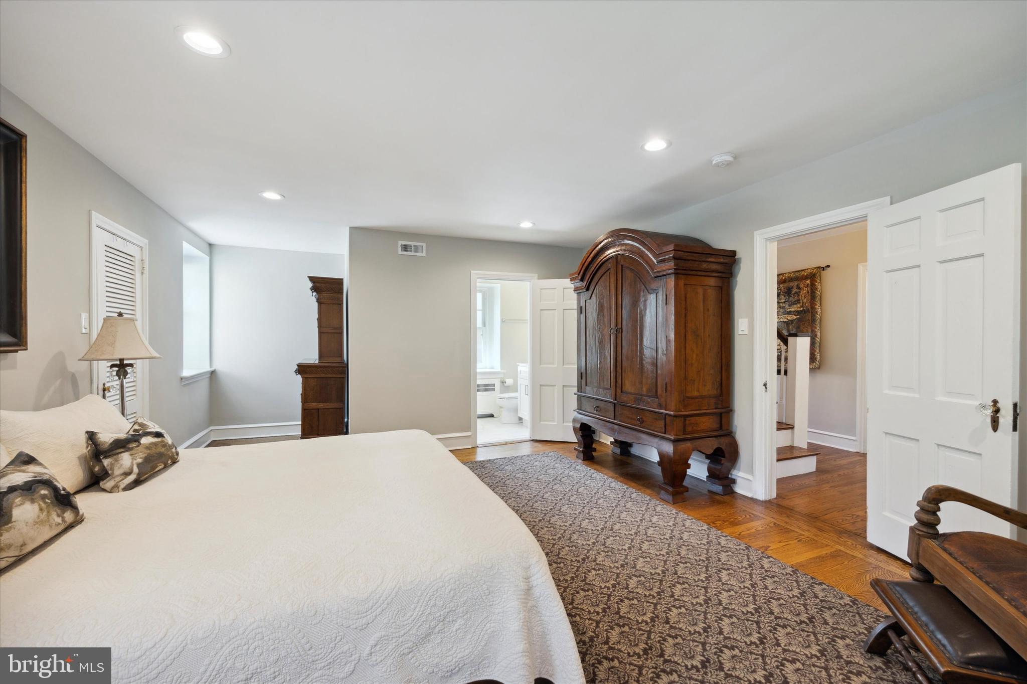 507 Murdoch Road Philadelphia, PA 19119 - Photo 30 of 51 Primary Bedroom