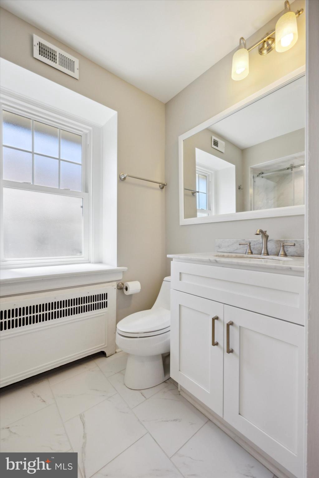 507 Murdoch Road Philadelphia, PA 19119 - Photo 31 of 51 Primary Bathroom