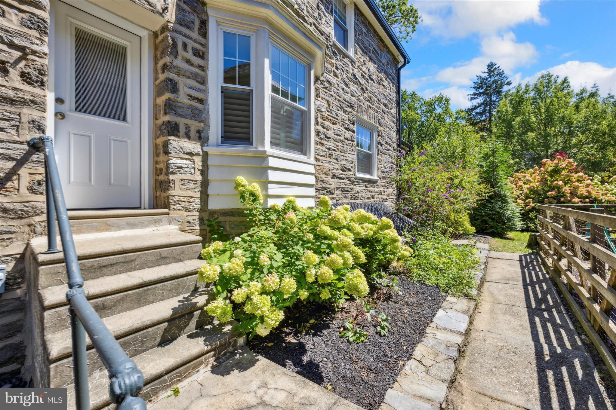 507 Murdoch Road Philadelphia, PA 19119 - Photo 48 of 51 Side Entrance