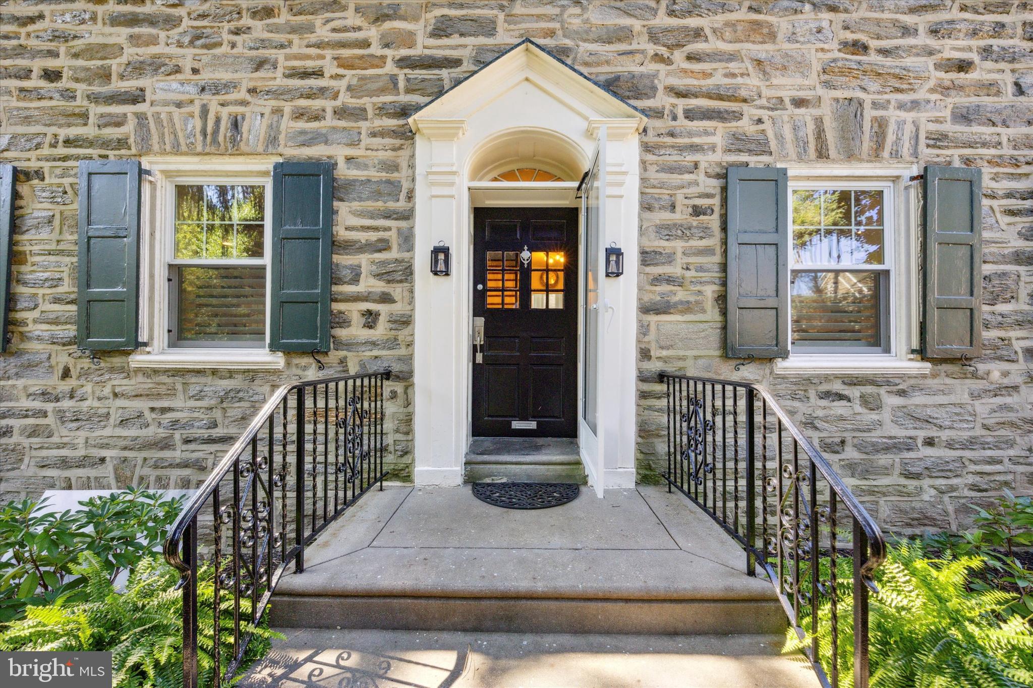 507 Murdoch Road Philadelphia, PA 19119 - Photo 5 of 51