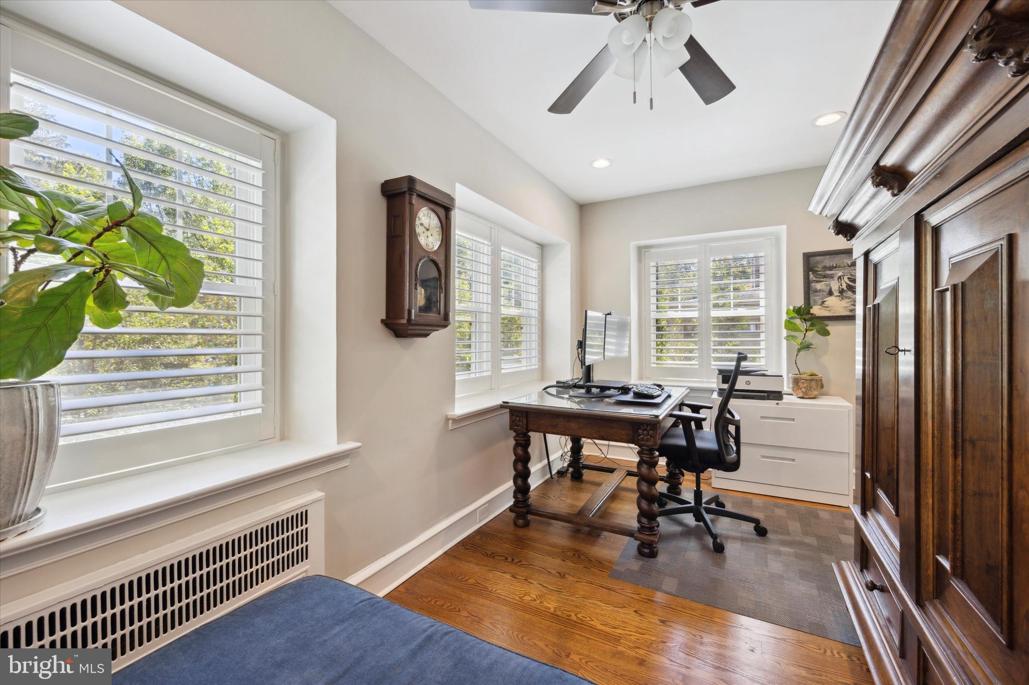 507 Murdoch Road Philadelphia, PA 19119 - Photo 10 of 51 Sunroom/Office