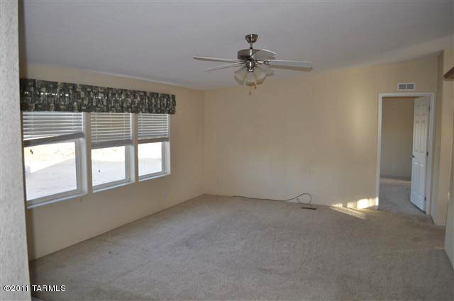 5886 North Chaparral Road Tucson, AZ 85743 - Photo 6 of 25 Gallery Image 6