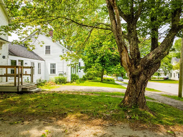 $750,000 | 99 Chestnut Street, Camden, ME 04843