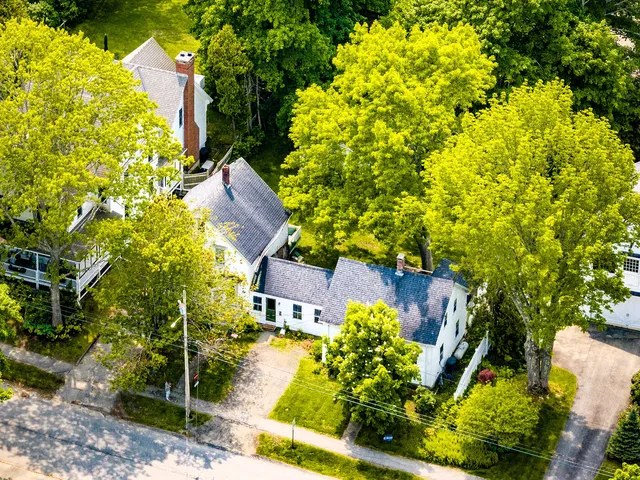$750,000 | 99 Chestnut Street, Camden, ME 04843