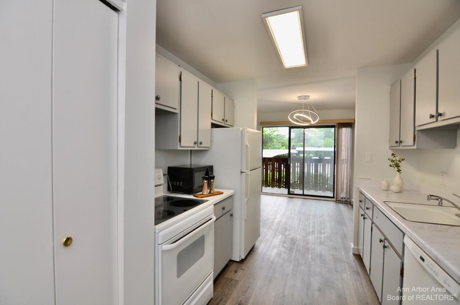 1235 South Maple Road Ann Arbor, MI 48103 - Photo 17 of 32 Photo 17