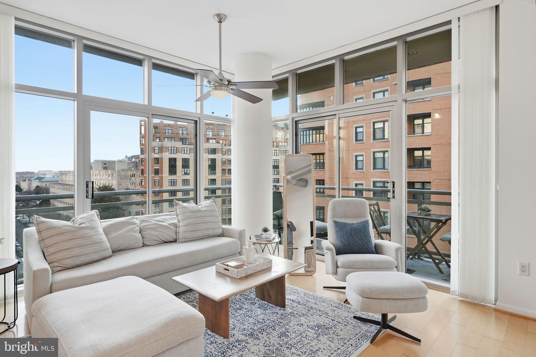 811 4th Street Northwest, Unit 805 Washington, DC 20001 - Photo 4 of 26 Beautiful Entertaining Spaces