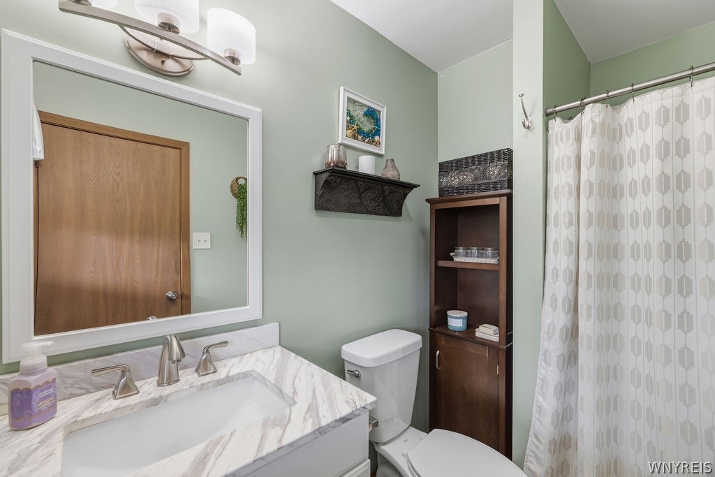 6922 Walmore Road Wheatfield, NY 14304 - Photo 16 of 42