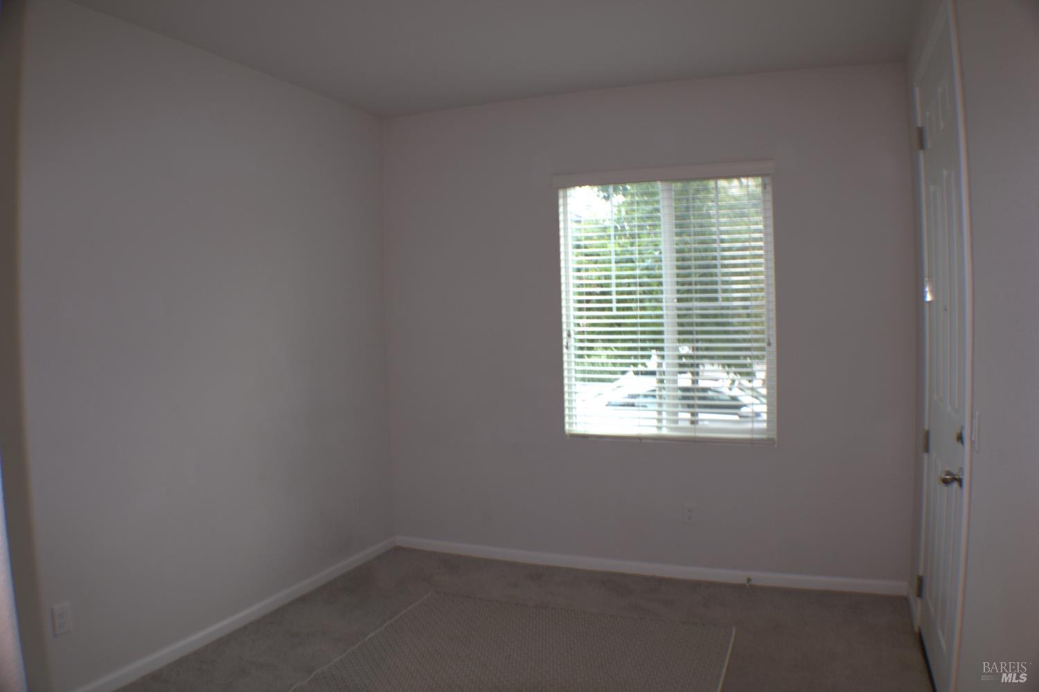 5005 King Place Rohnert Park, CA 94928 - Photo 4 of 33