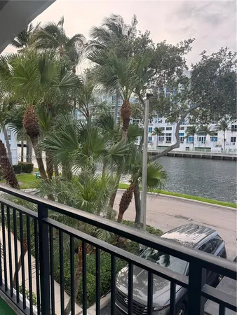 $4,800 | 3215 Northeast 184th Street, Unit 14203, Aventura, FL 33160