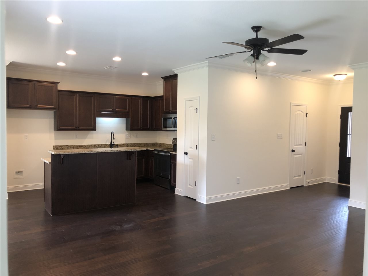 1216 Pembroke Way Foley, AL 36535 - Photo 4 of 8