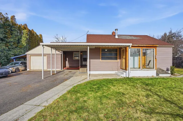 $295,000 | 18519 East Sharp Avenue, Spokane Valley, WA 99016