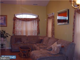 714 Quaker Hill Road Magnolia, DE 19962 - Photo 8 of 11 Living Room