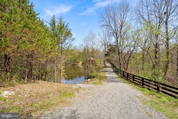 $1,540,000 | 41177 Turkey Oak Drive, Aldie, VA 20105