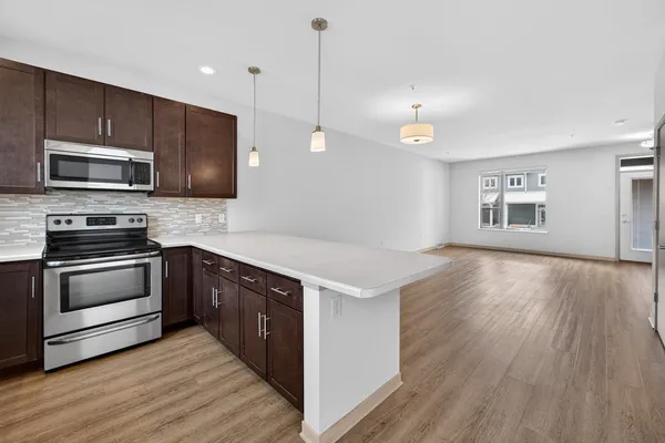 $325,000 | 2816 No Oaks, Madison, WI 53711