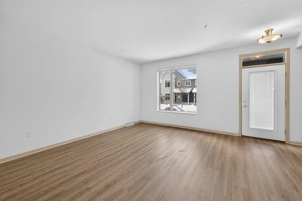 $325,000 | 2816 No Oaks, Madison, WI 53711