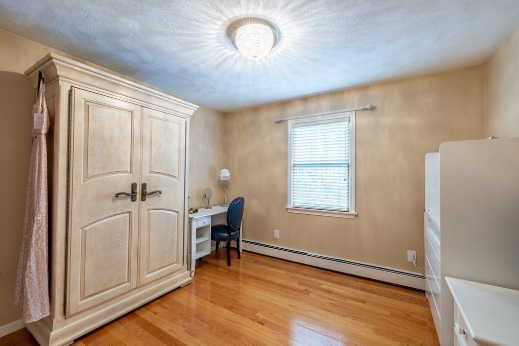 32 Lake Road Gloucester, MA 01930 - Photo 16 of 28 Gallery Image 16