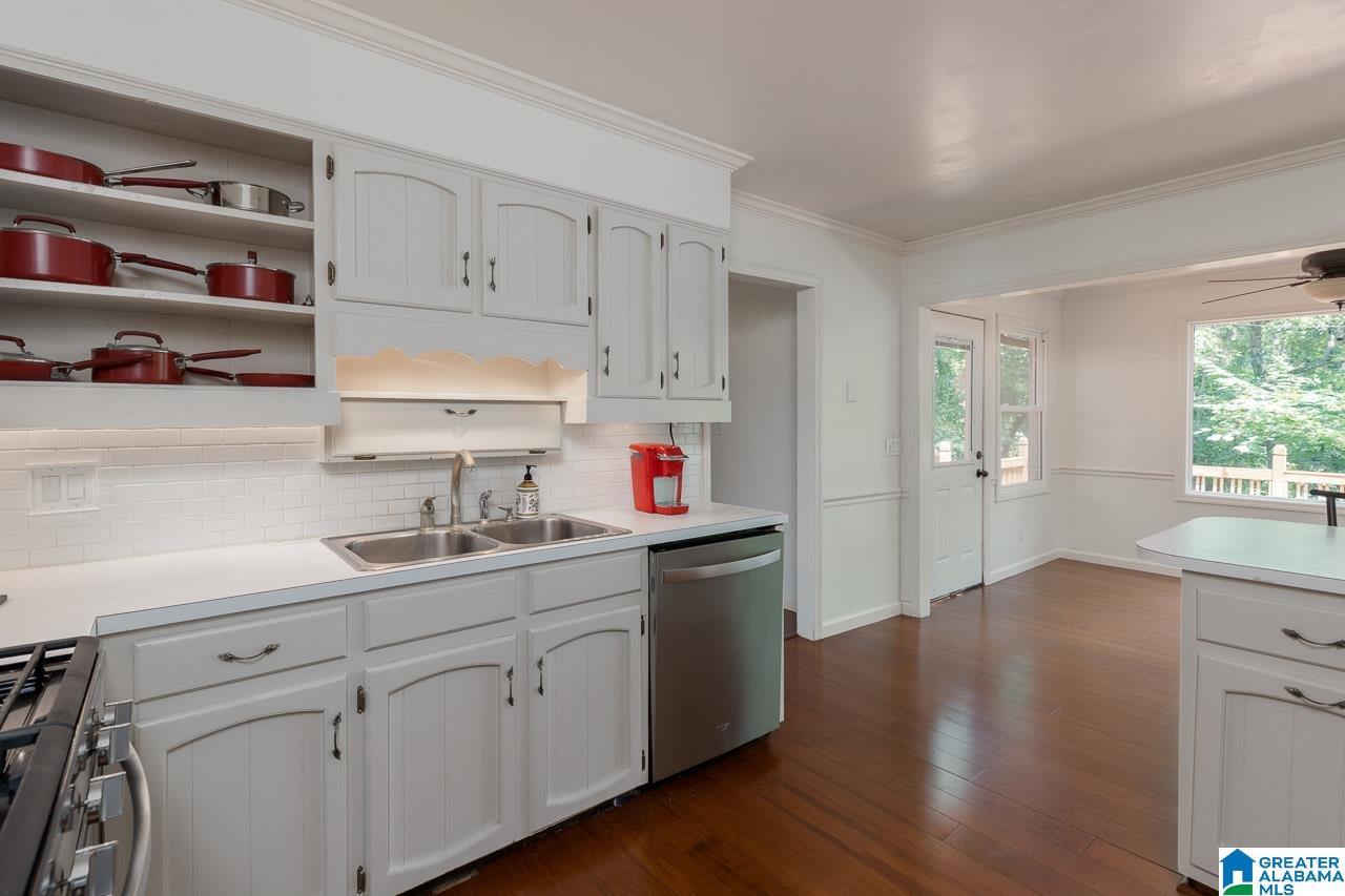 4665 Burningtree Lane Pelham, AL 35124 - Photo 8 of 35