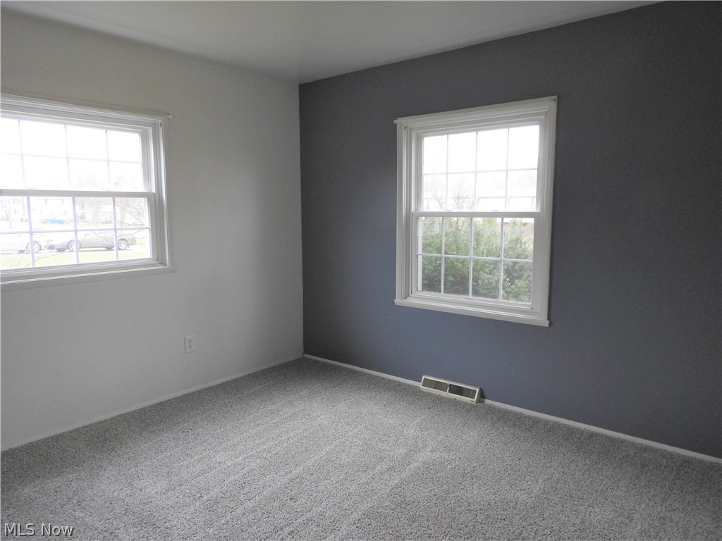1120 North Road Southeast Warren, OH 44484 - Photo 11 of 15 Gallery Image 11