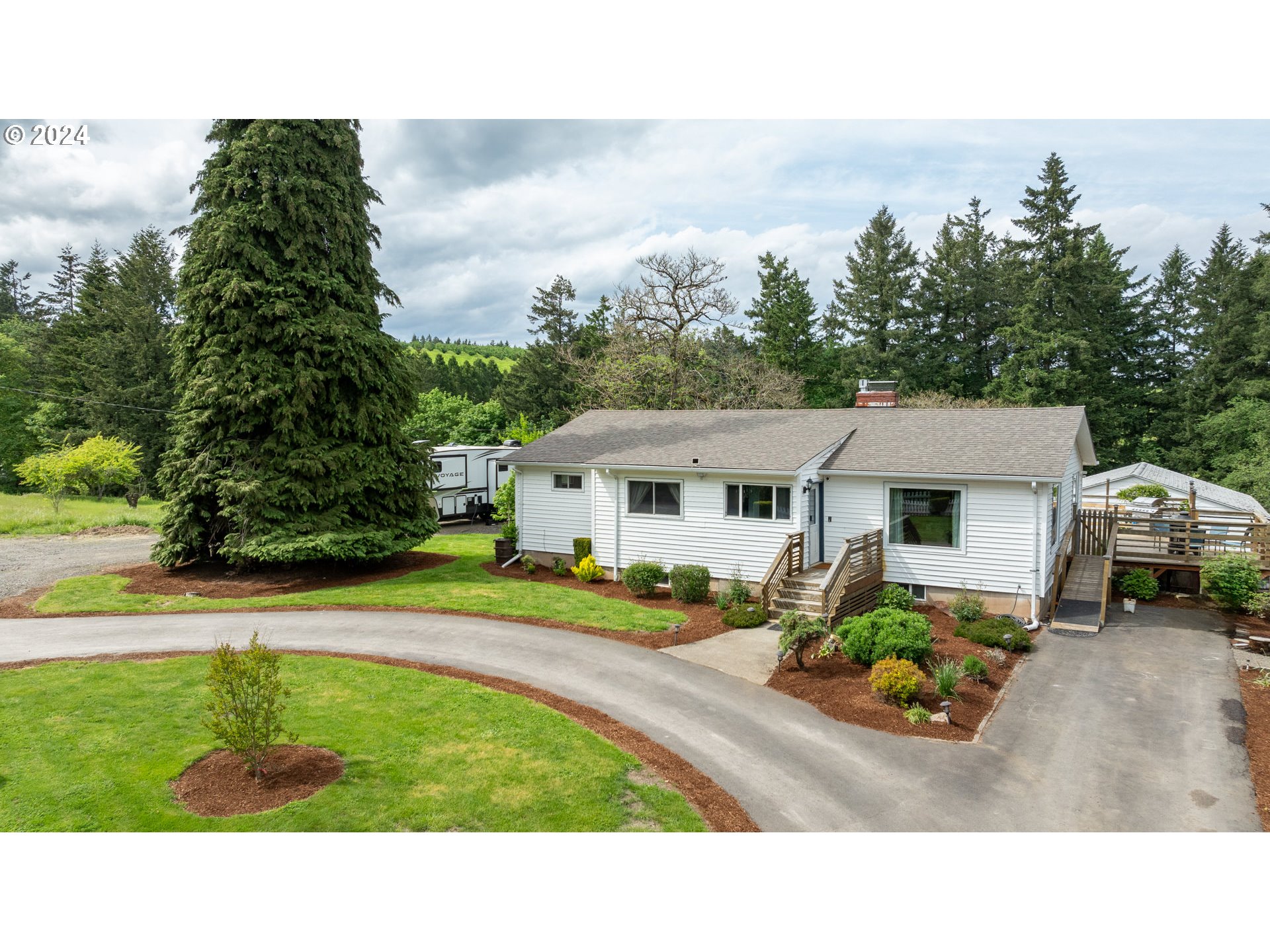 26130 Southwest Chehalem Station Road Sherwood, OR 97140 - Photo 1 of 45 Gallery Image 1